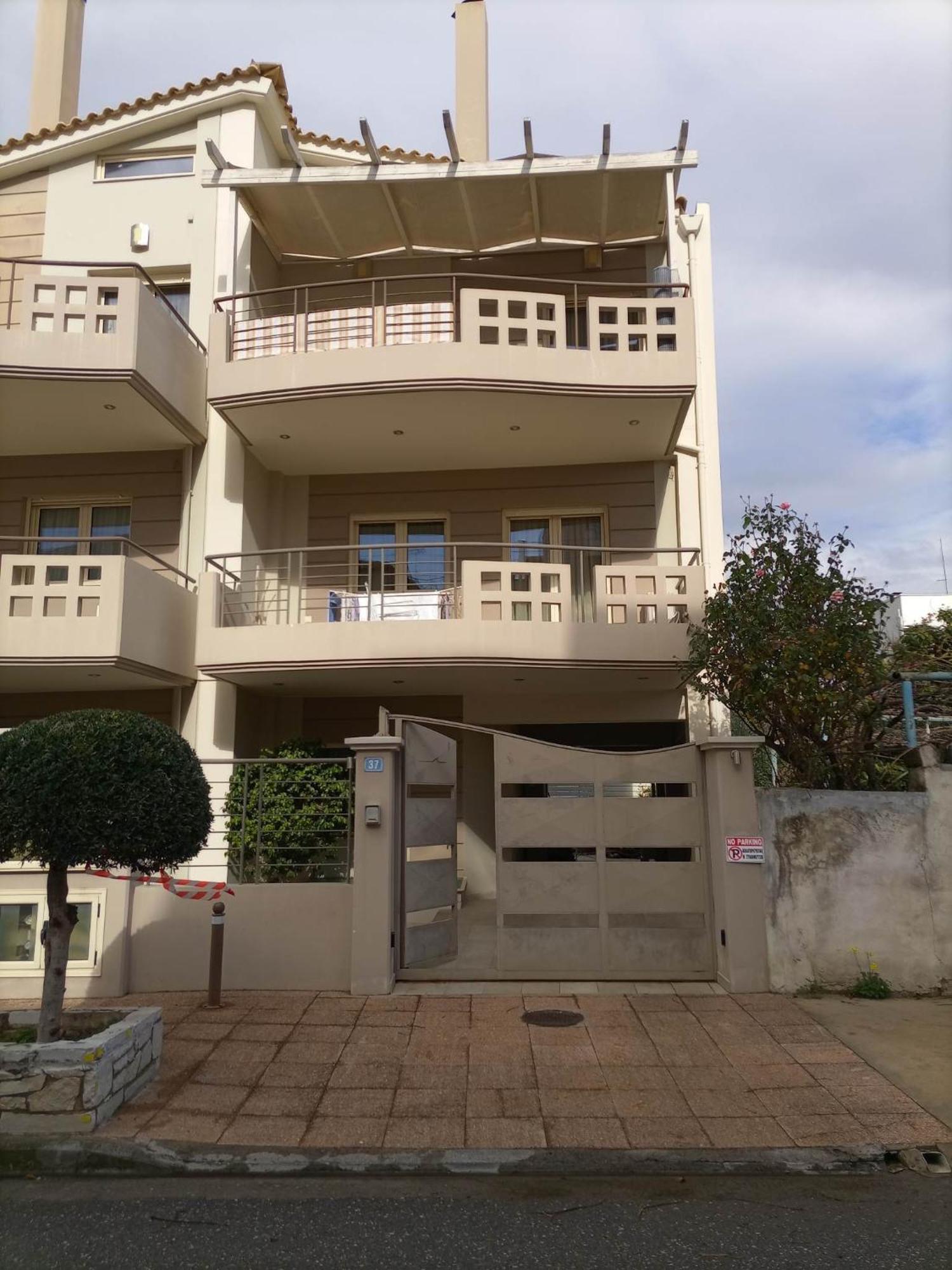 Kalamata Beach Maizonette Ground Floor And Semi-Basement With Yard Exterior foto